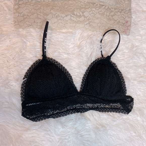 *Final Price. Bundle & Save!* Bundle of 3 Large Bralettes - Picture 4 of 5